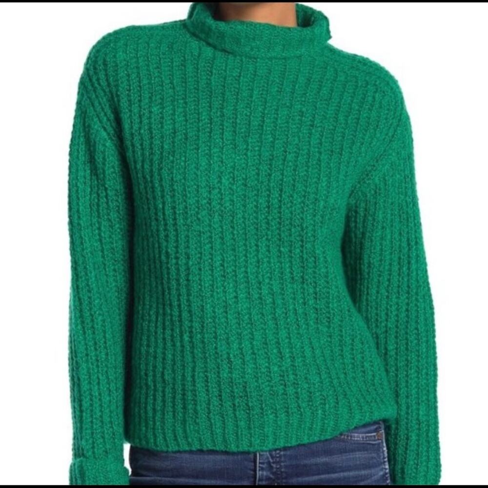 Abound Green Golf and Gray Sweater Set - Picture 3 of 12